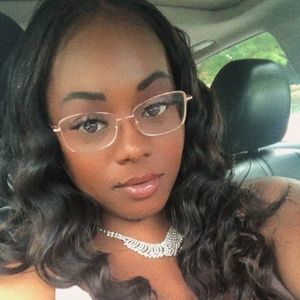 Meet your Posher, Tamika